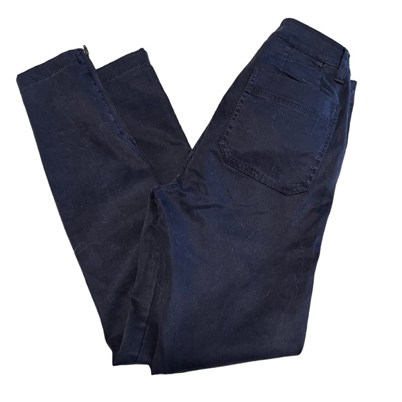 NWT J. Crew dark plum skinny zippered jean. Size: 25 - Picture 4 of 6